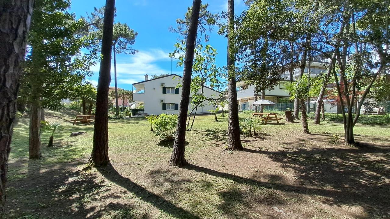 Villa Barbara Fra I Pini لينانو سابيادورو المظهر الخارجي الصورة